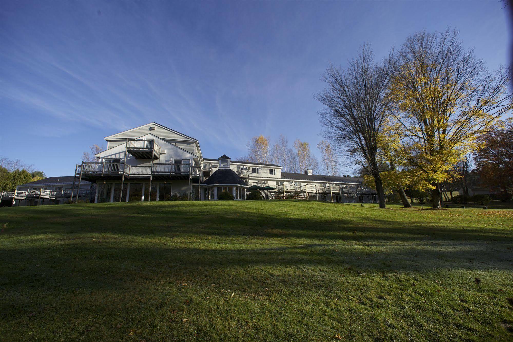 Mountaineer Inn Stowe Exterior photo